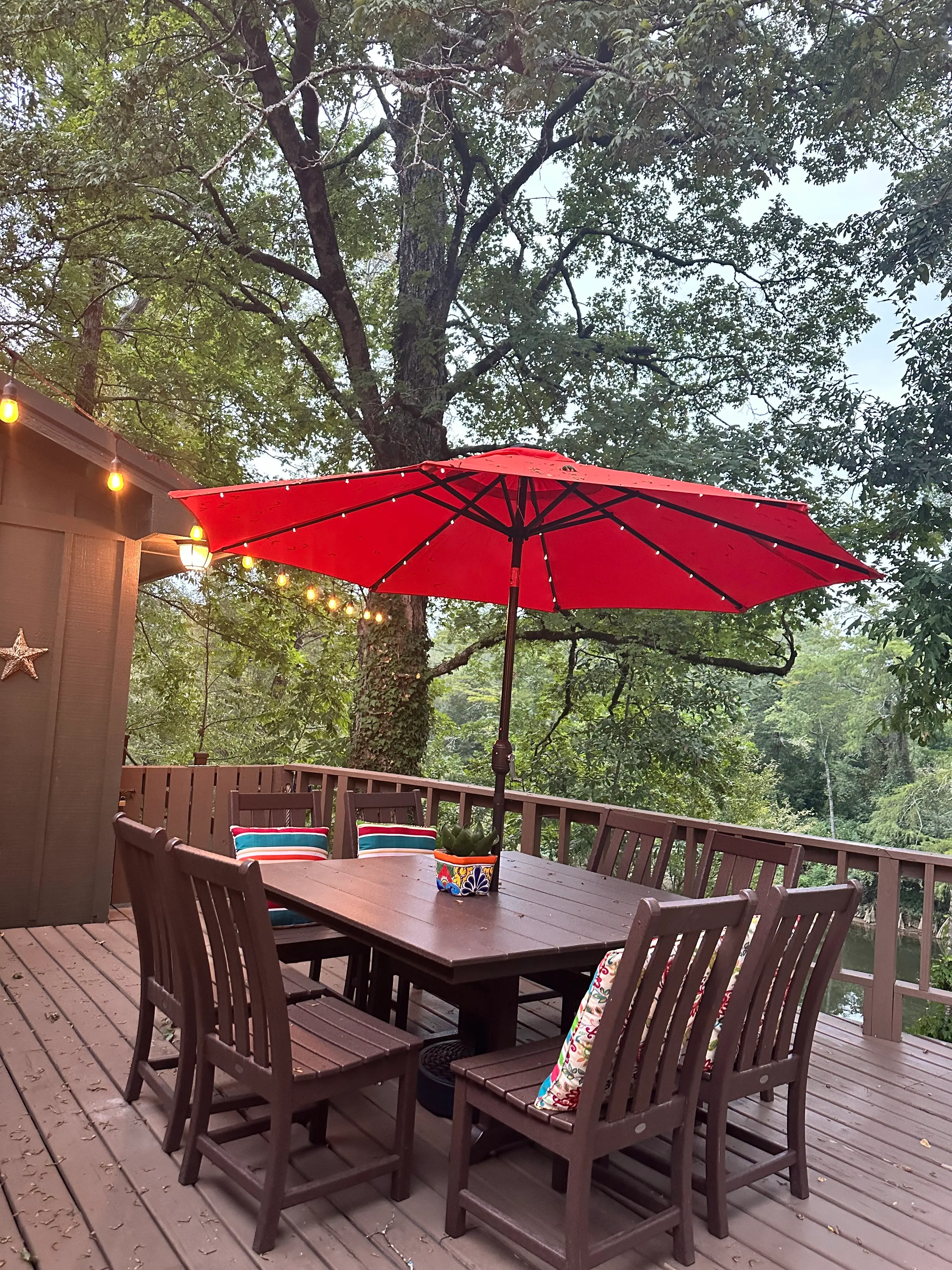More covered dining on the back porch