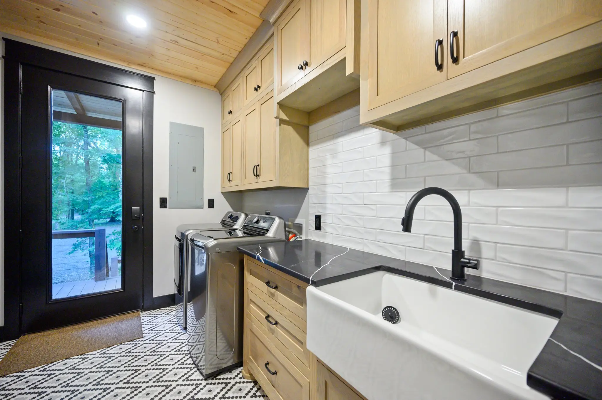 The main cabin's laundry room.