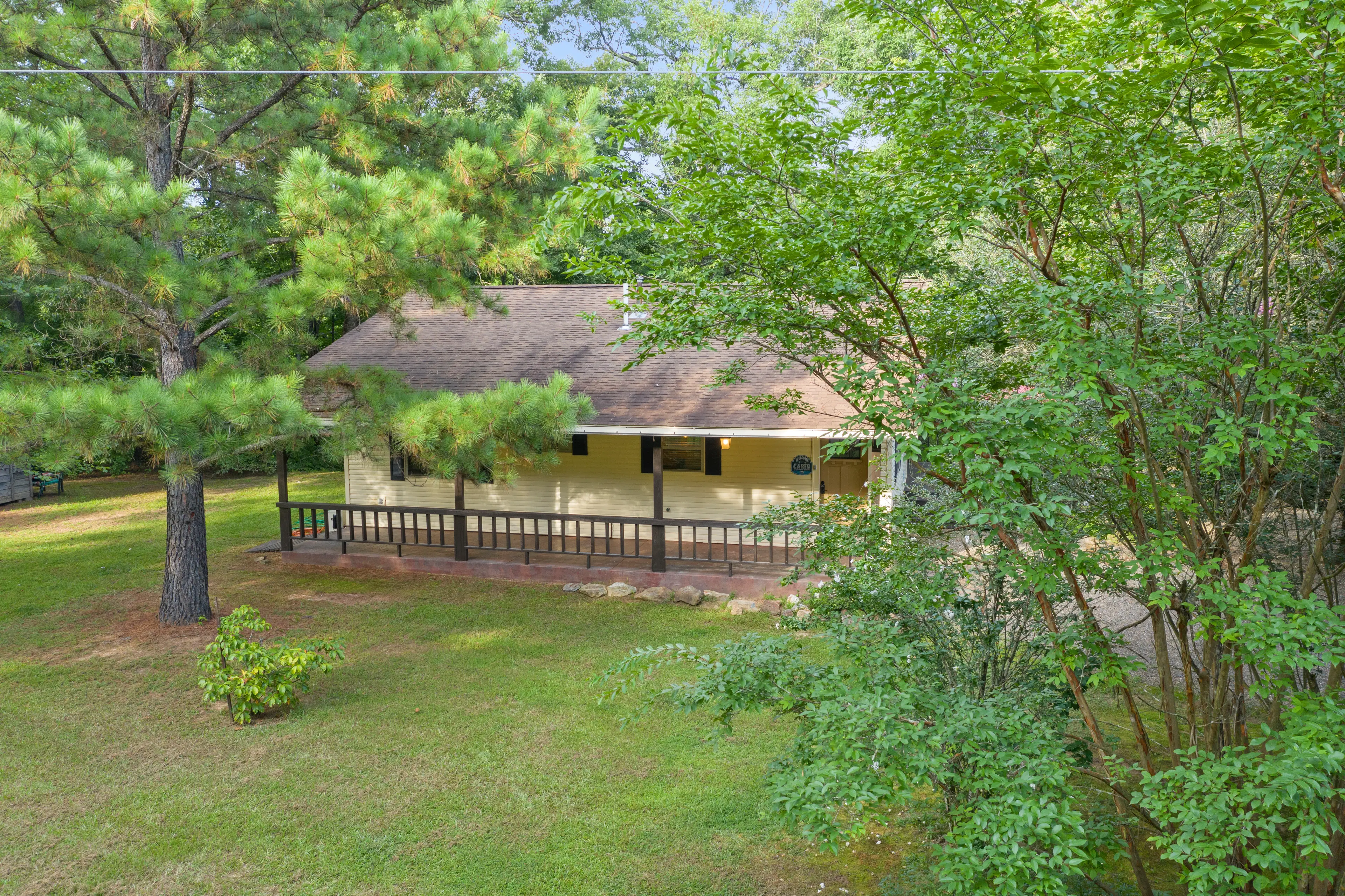 Welcome to River Ridge on the banks of Mountain Fork River!