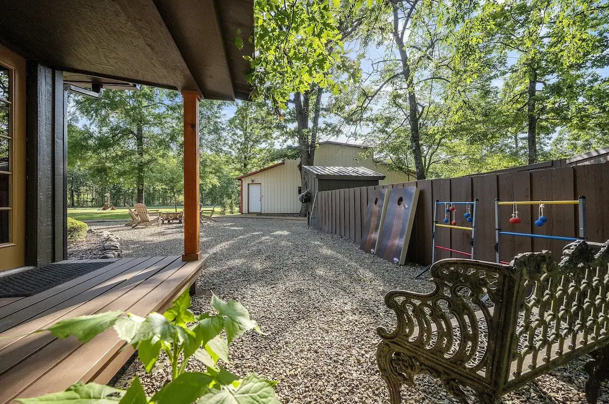 Joelle's River House