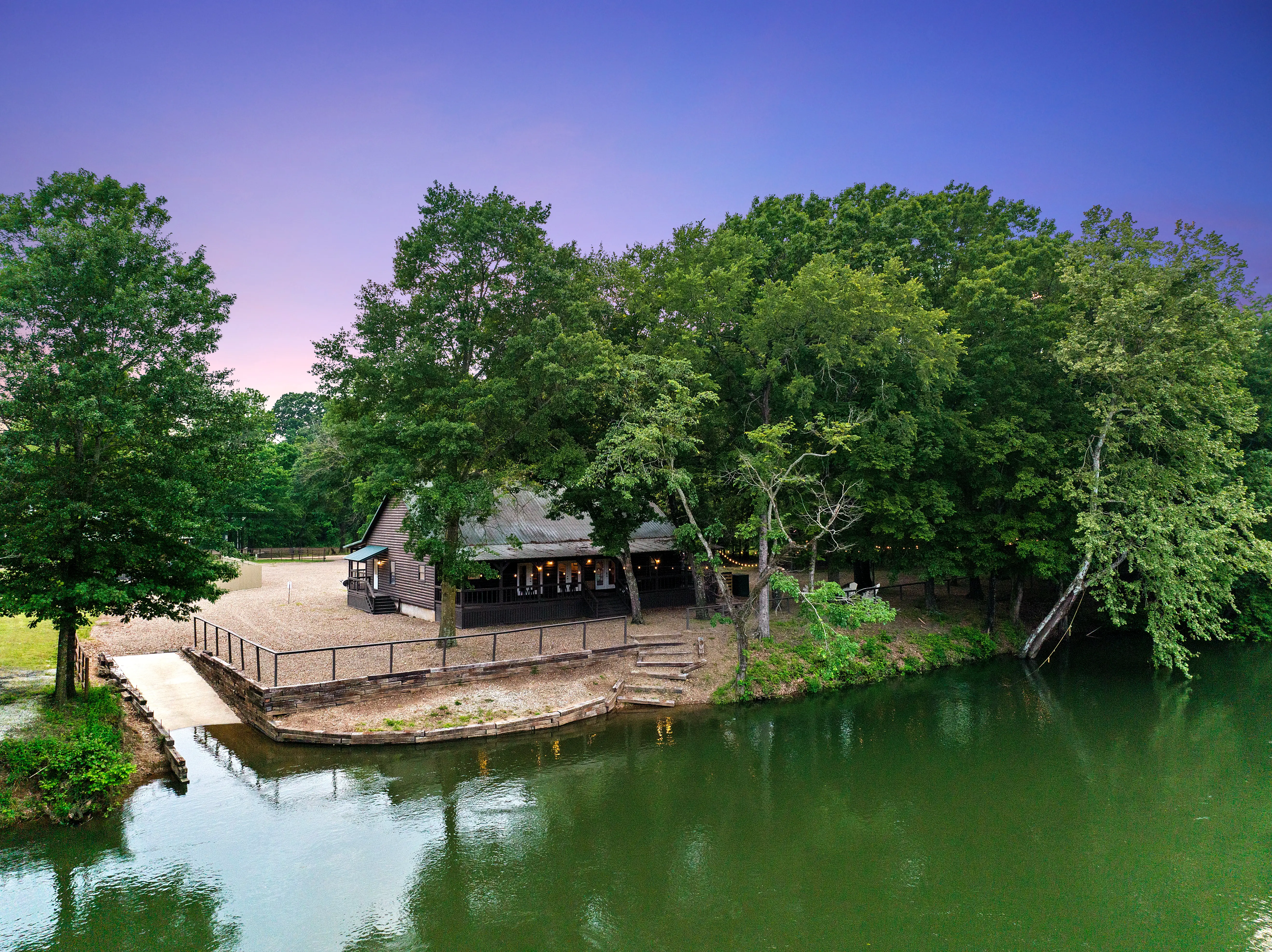Enjoy fishing, swimming, and anchoring floaties!