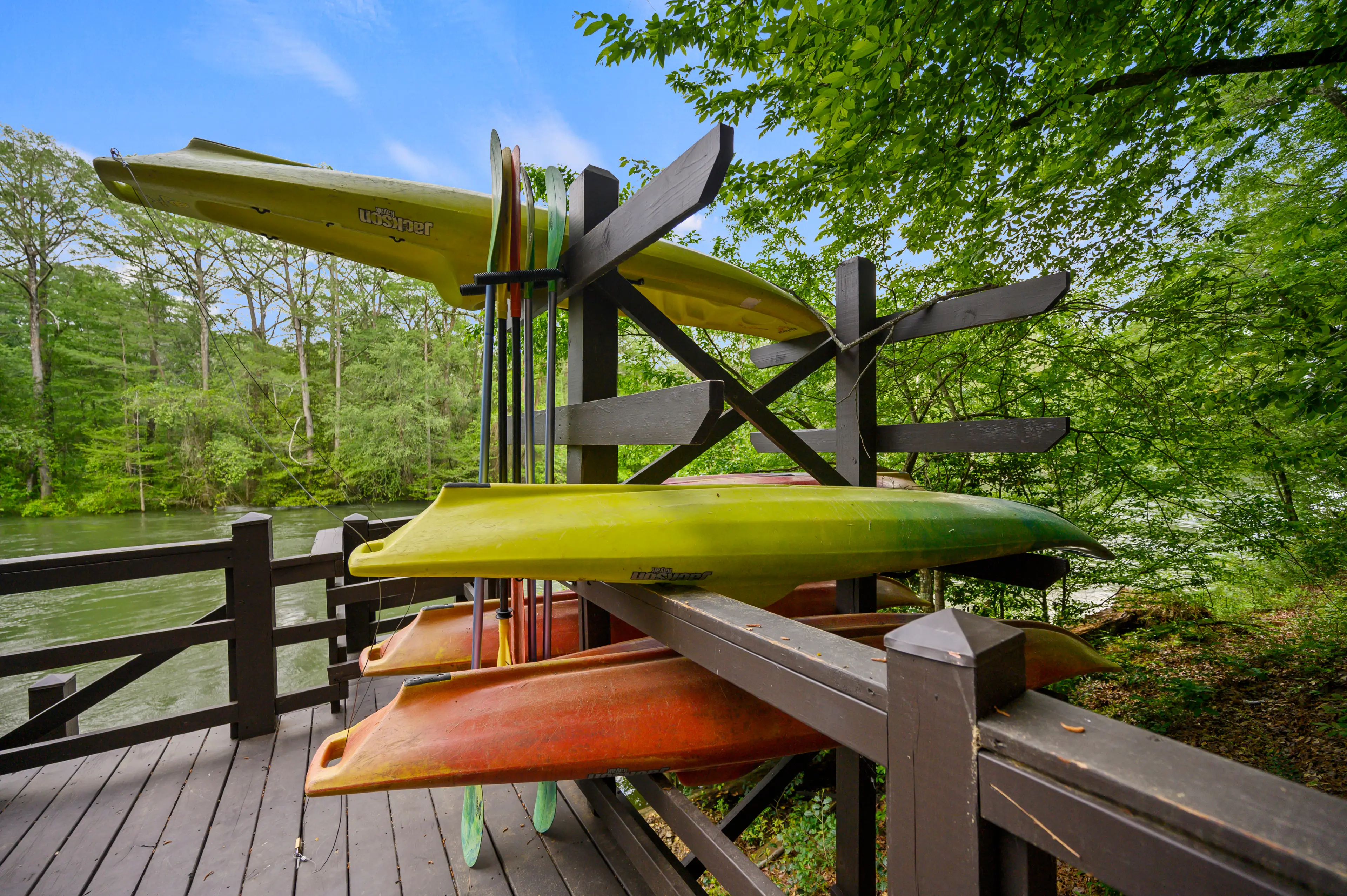 Kayaks available on site with a $50 refundable deposit.