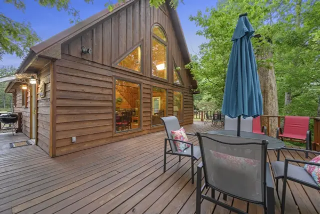 The Burgundy cabin
