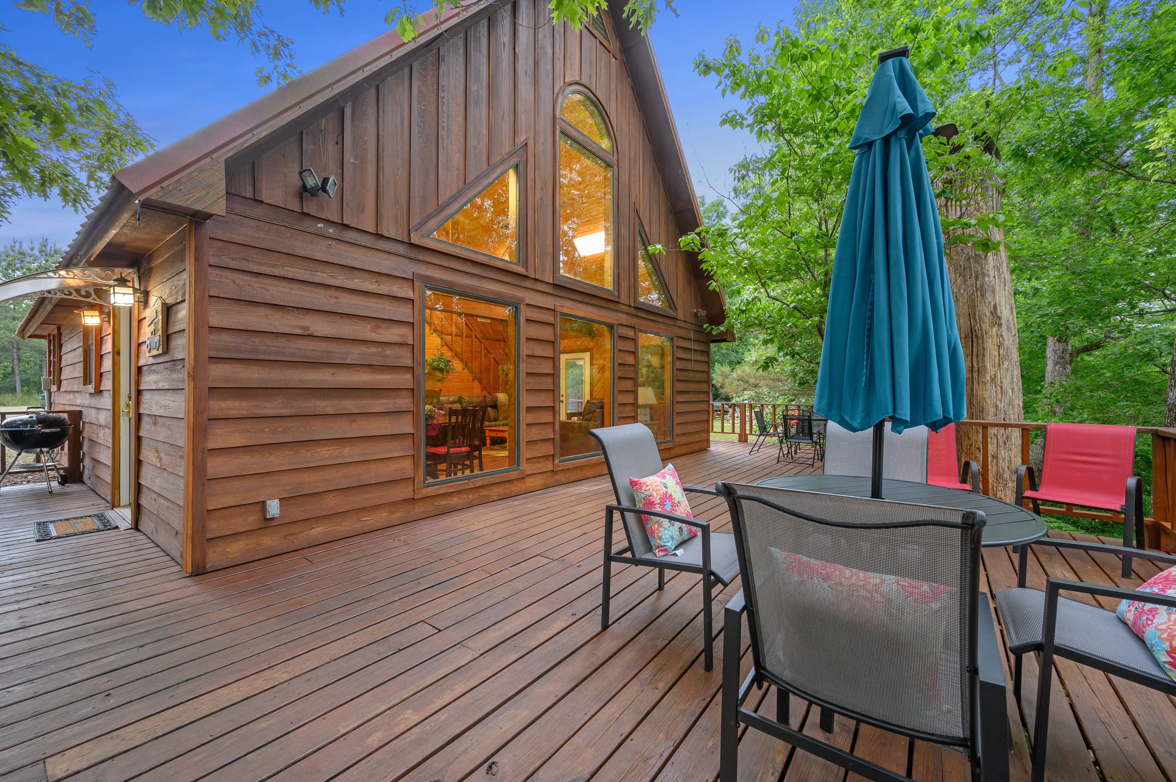 Welcome to the Burgundy on the Mountain Fork River!