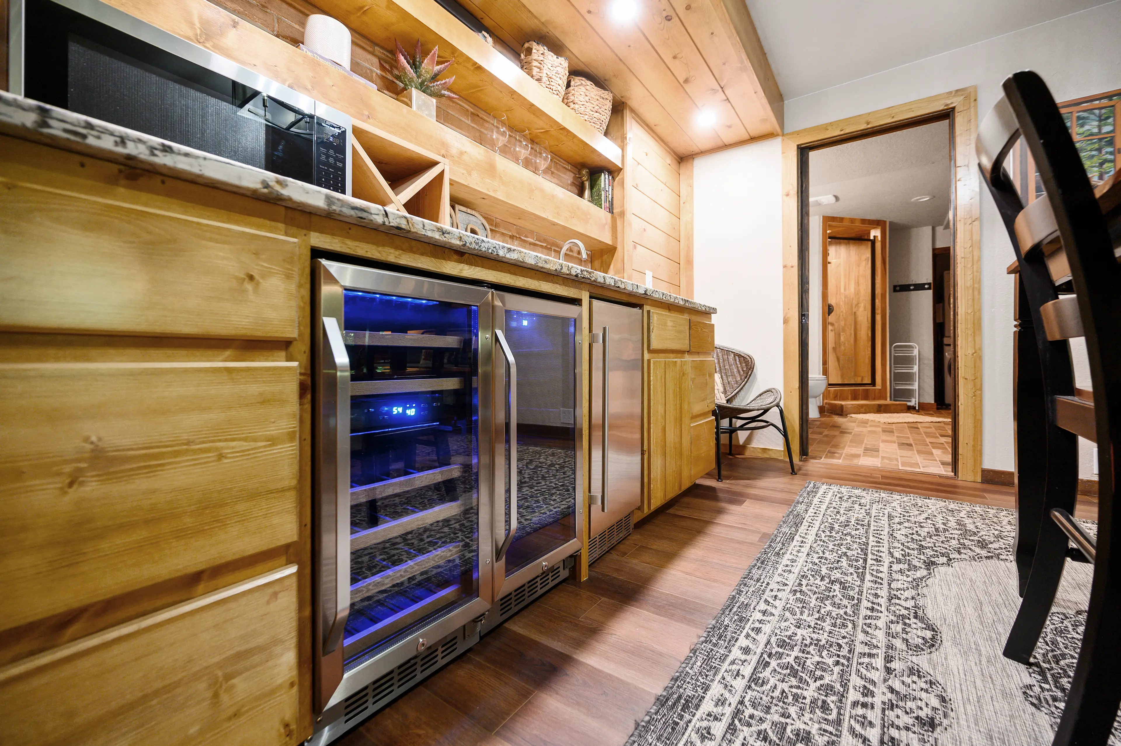 Enjoy snacks without having to go upstairs!