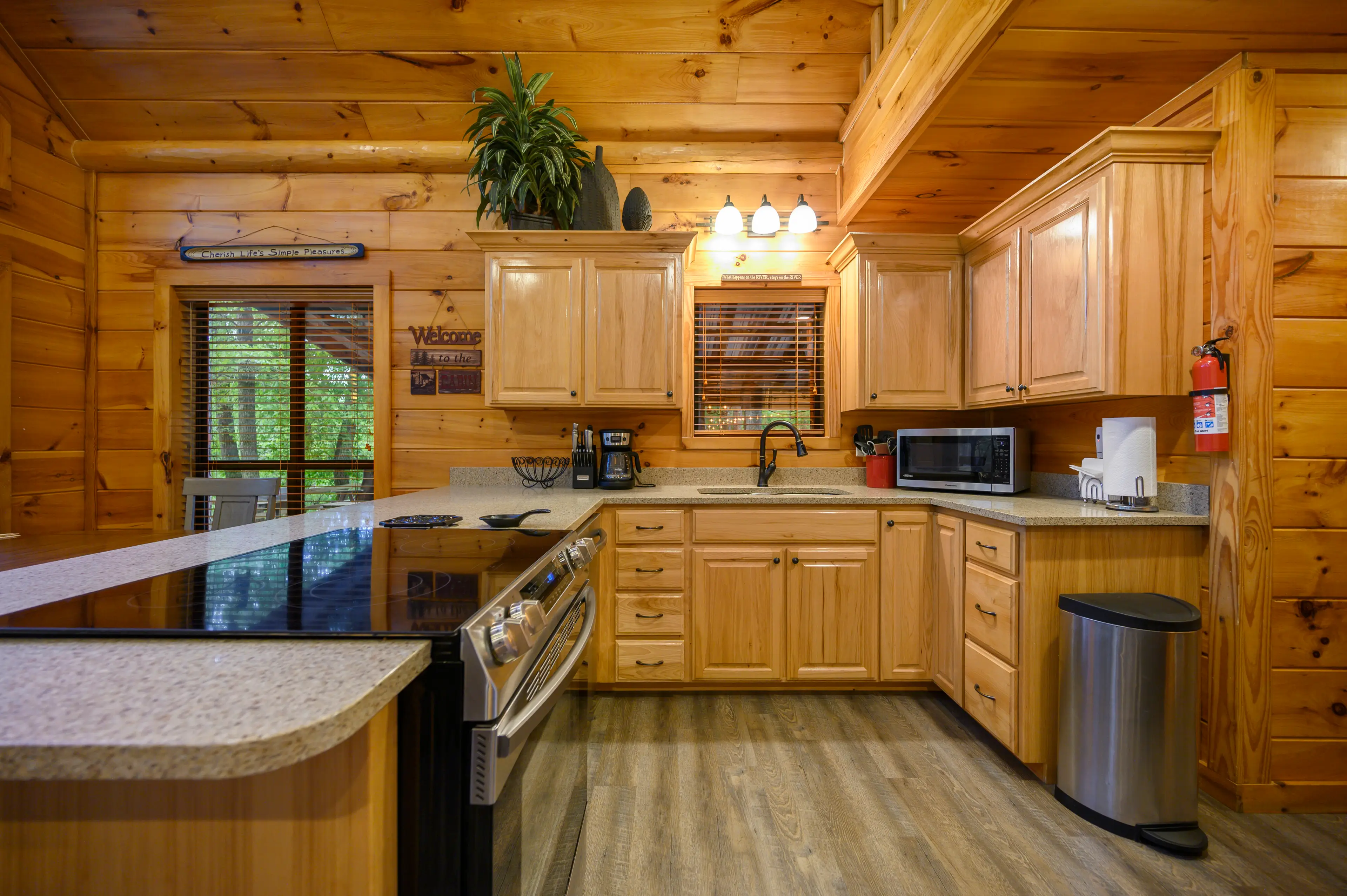 Everything you need to prepare your meals is stocked in the kitchen!