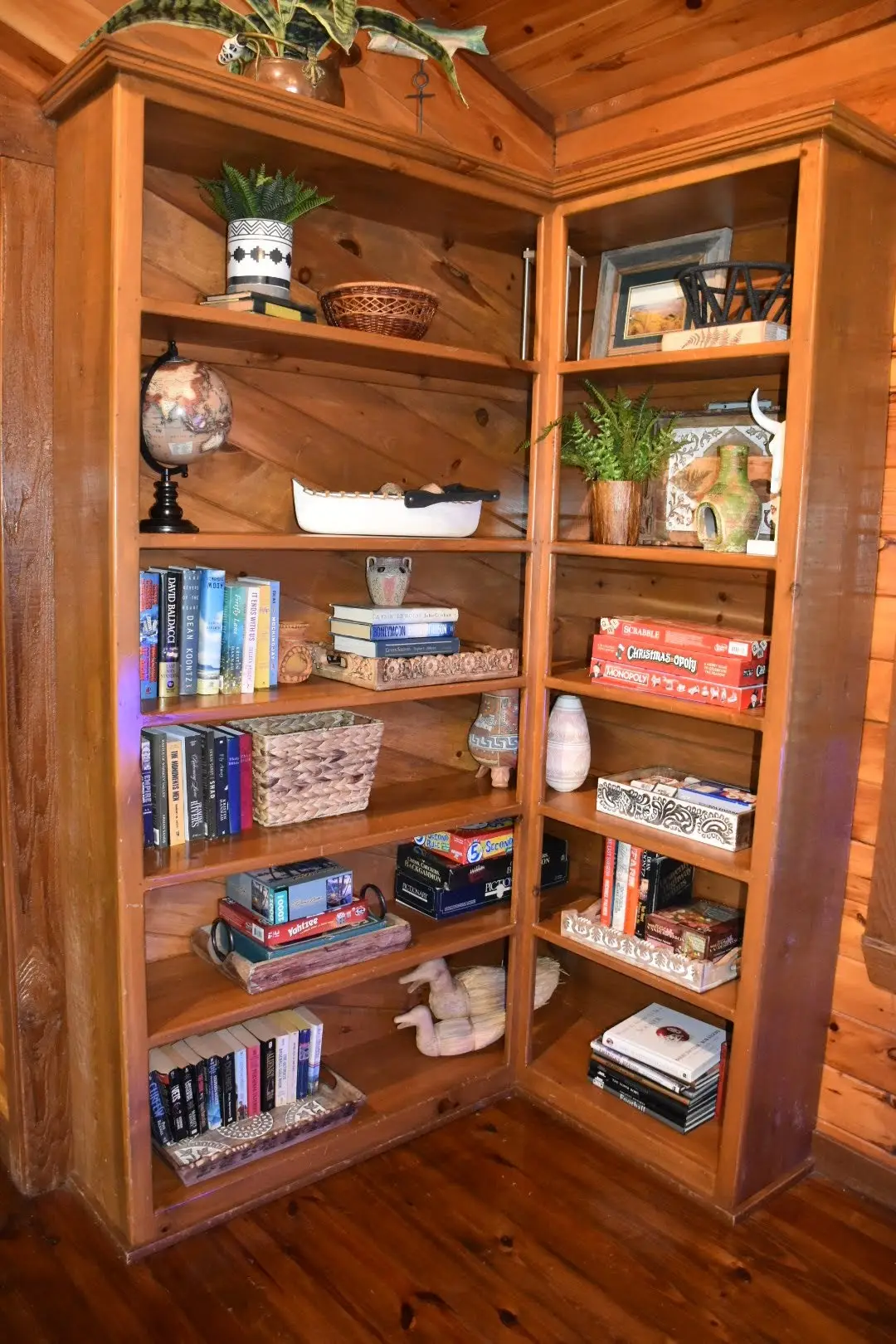 Library and game corner in the den